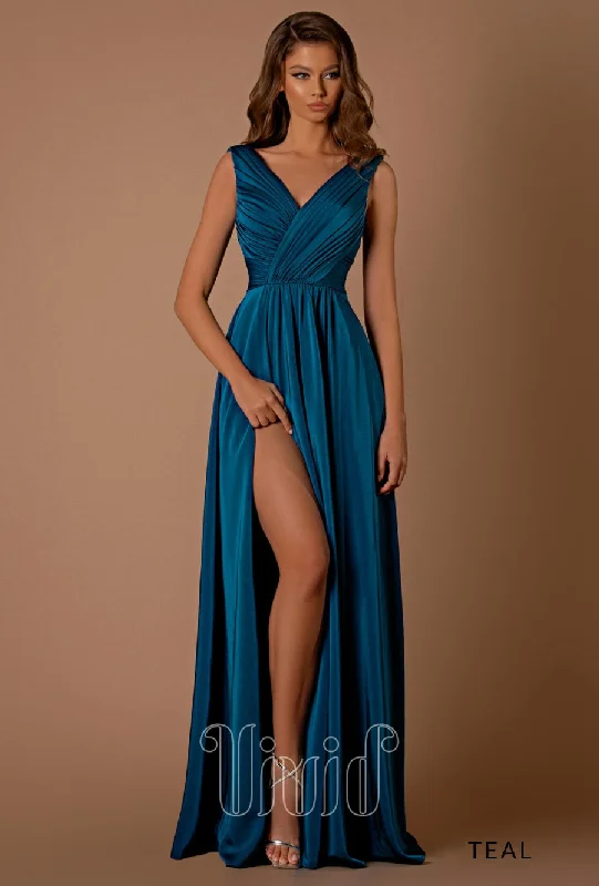 Monique Crepe Gown Grab Romantic Date - Night Styles Now