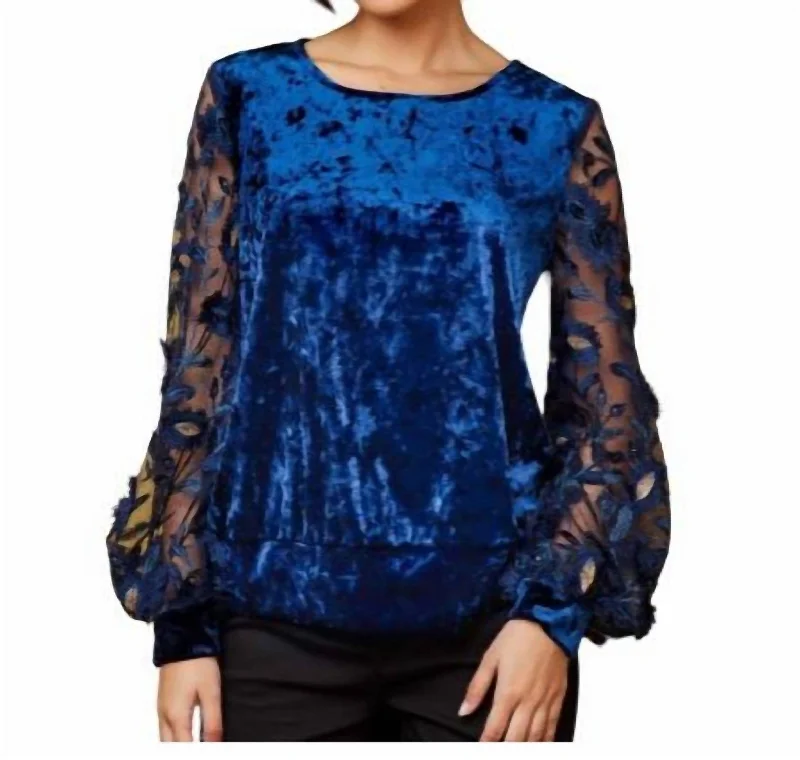 Rios Top In Navy Bloom Chic Trends Unveiled