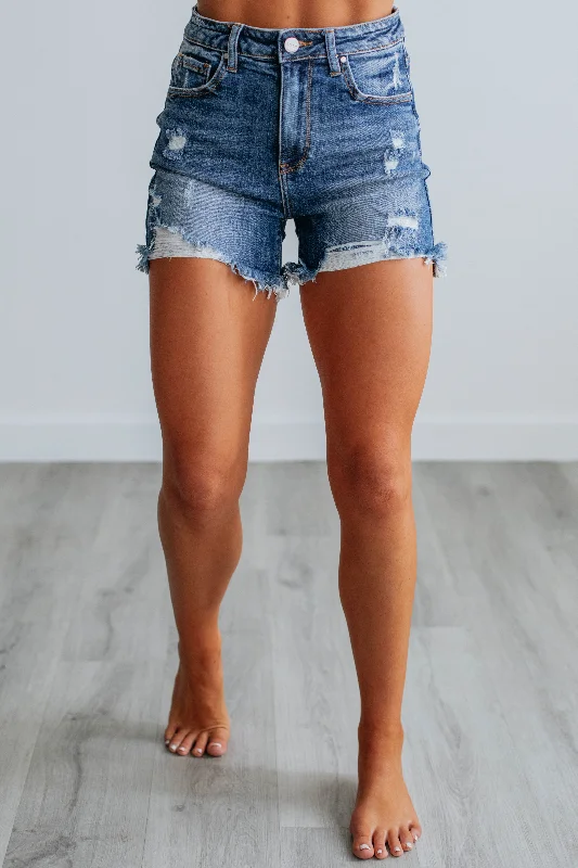 Carlie Risen Shorts - Medium Wash Trendy New Clothes