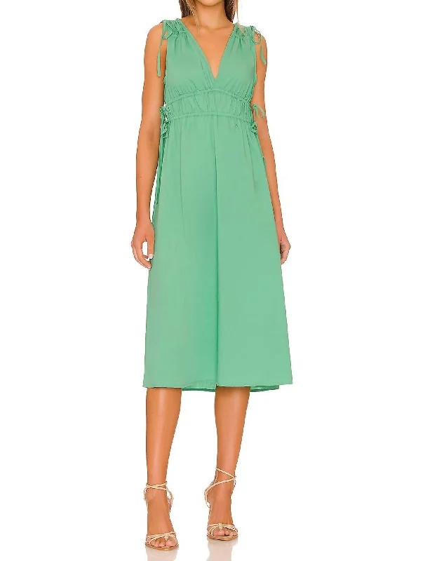 Constantine Midi Dress in Kelly Green Feminine Flow