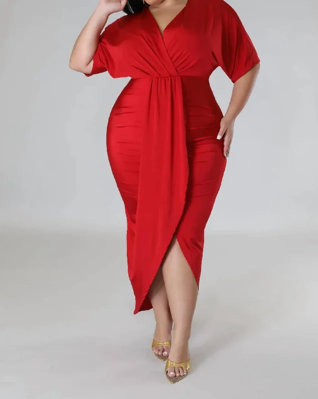 Ruched Front Slit Dress In Red Casual Elegance