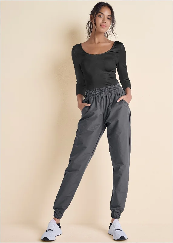 Two-Tone Sport Jumpsuit - Black & Grey Graceful Movement